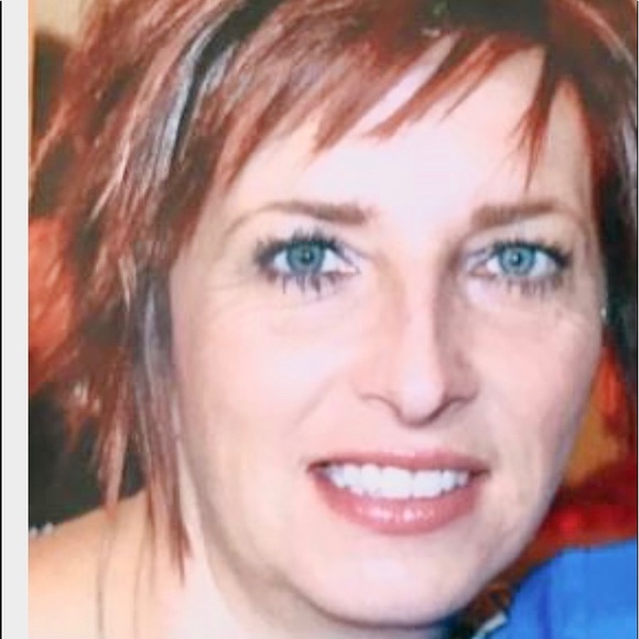 Meet your Posher, Lynne - Picture 1 of 1